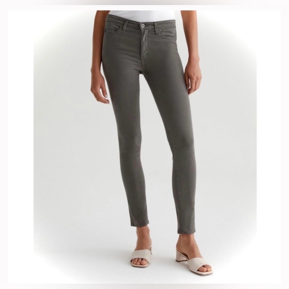 👖 Adriano Goldschmied (AG) Stilt Cigarette Leg Pants
Women’s Size 24 • Gray